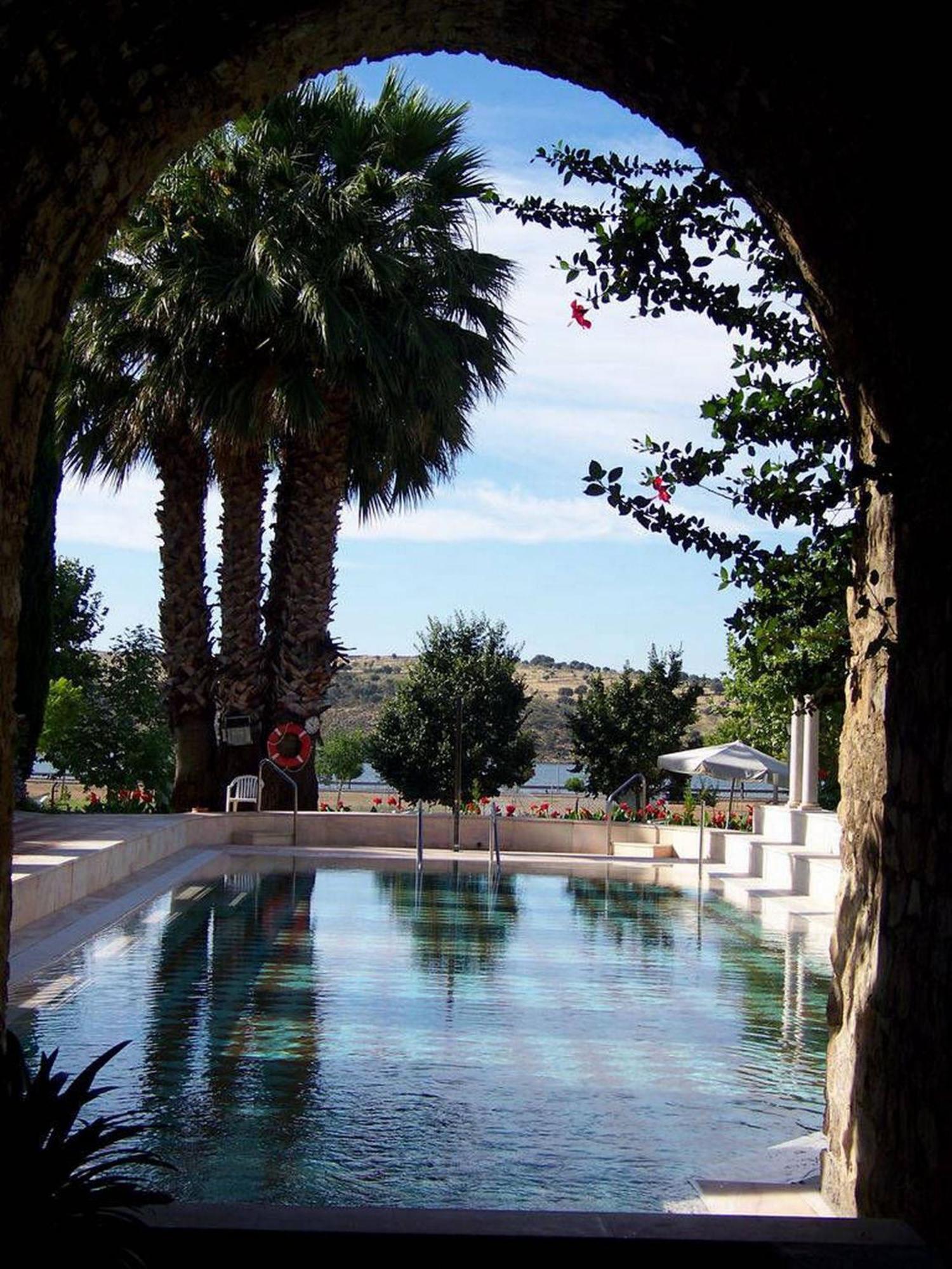 Hotel Varinia Serena - Balneario De Alange Exterior foto